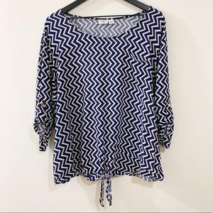 Plus Size Women’s Zig Zag Print Top